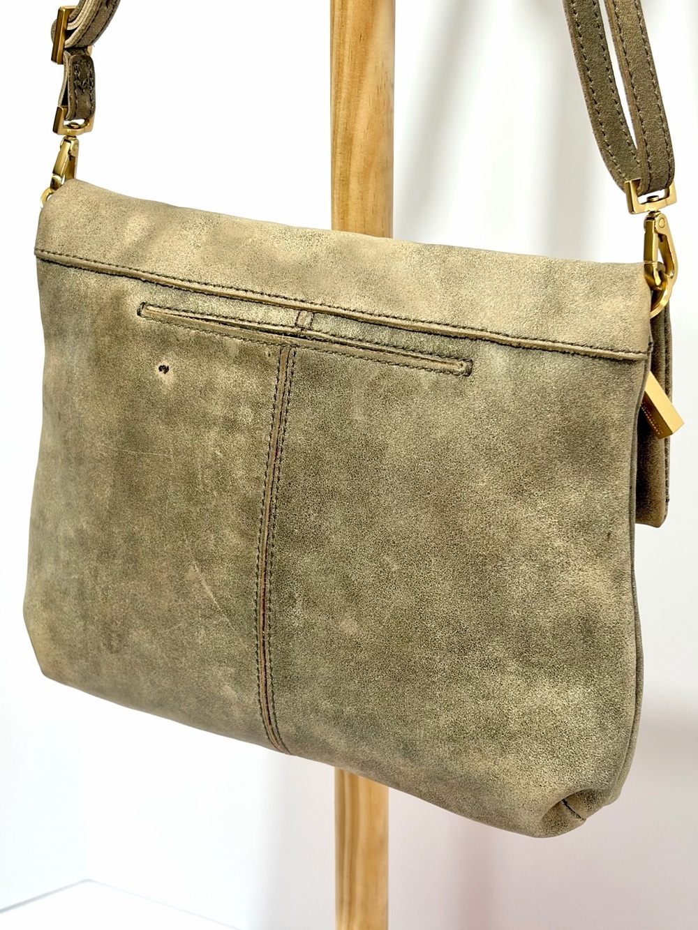 Hammitt VIP Medium Crossbody In Pewter With Gold Hardware/Red Zip - Picture 12 of 16